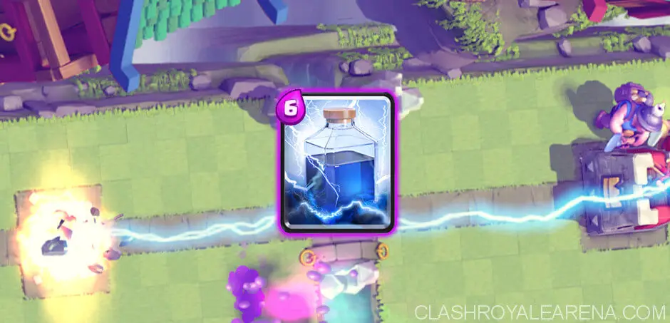 Why you should use the Lightning Spell | Clash Royale Guides